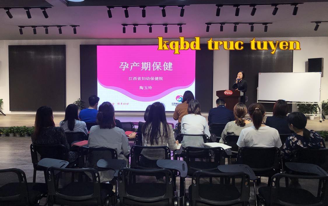 Giáo sư Đào đến công ty chúng tôi để đào tạo kiến thức chăm sóc sức khỏe cho phụ nữ mang thai và sau sinh tại tỉnh Giang Tây